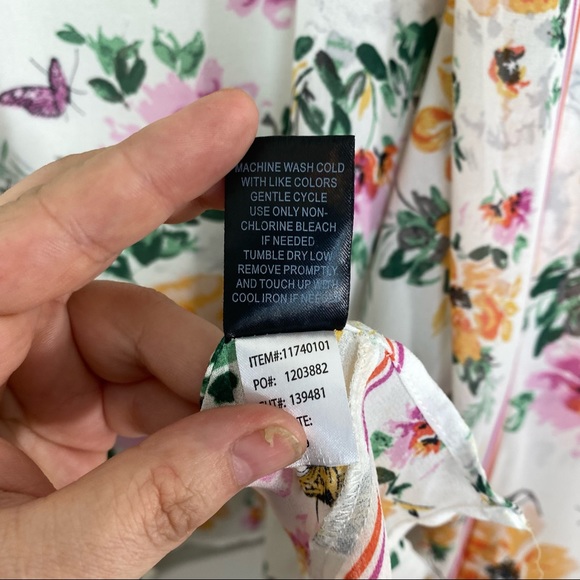 Torrid | Cream Floral Kimono - Picture 6 of 8